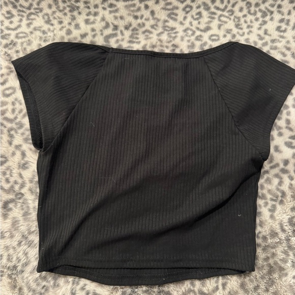 Black shein crop top - Picture 2 of 3